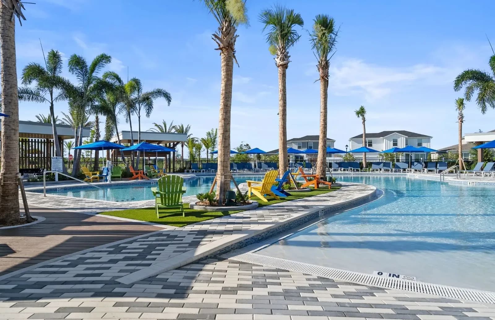 Piscina estilo resort del BeSocial Club de EverBe